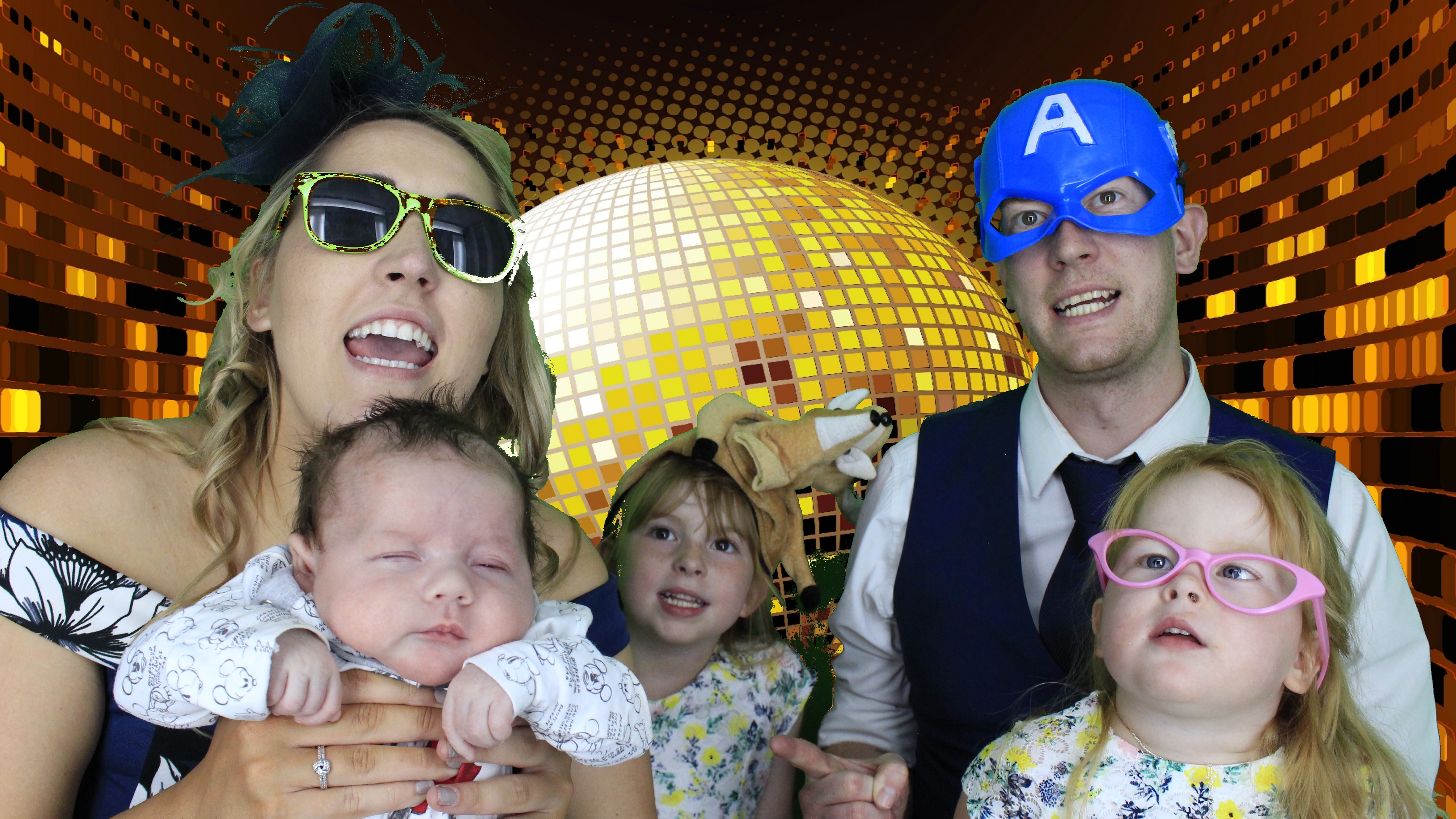 Matt & Jessie Wedding | View more photos from the event at gallery.myphotoboothexperience.co.uk/u/MyPhotoBoothExperienceLtd/Matt-Jessie-Wedding